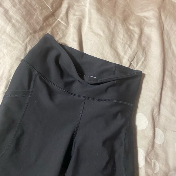 Old Navy Women's Black Leggings - Picture 2 of 5
